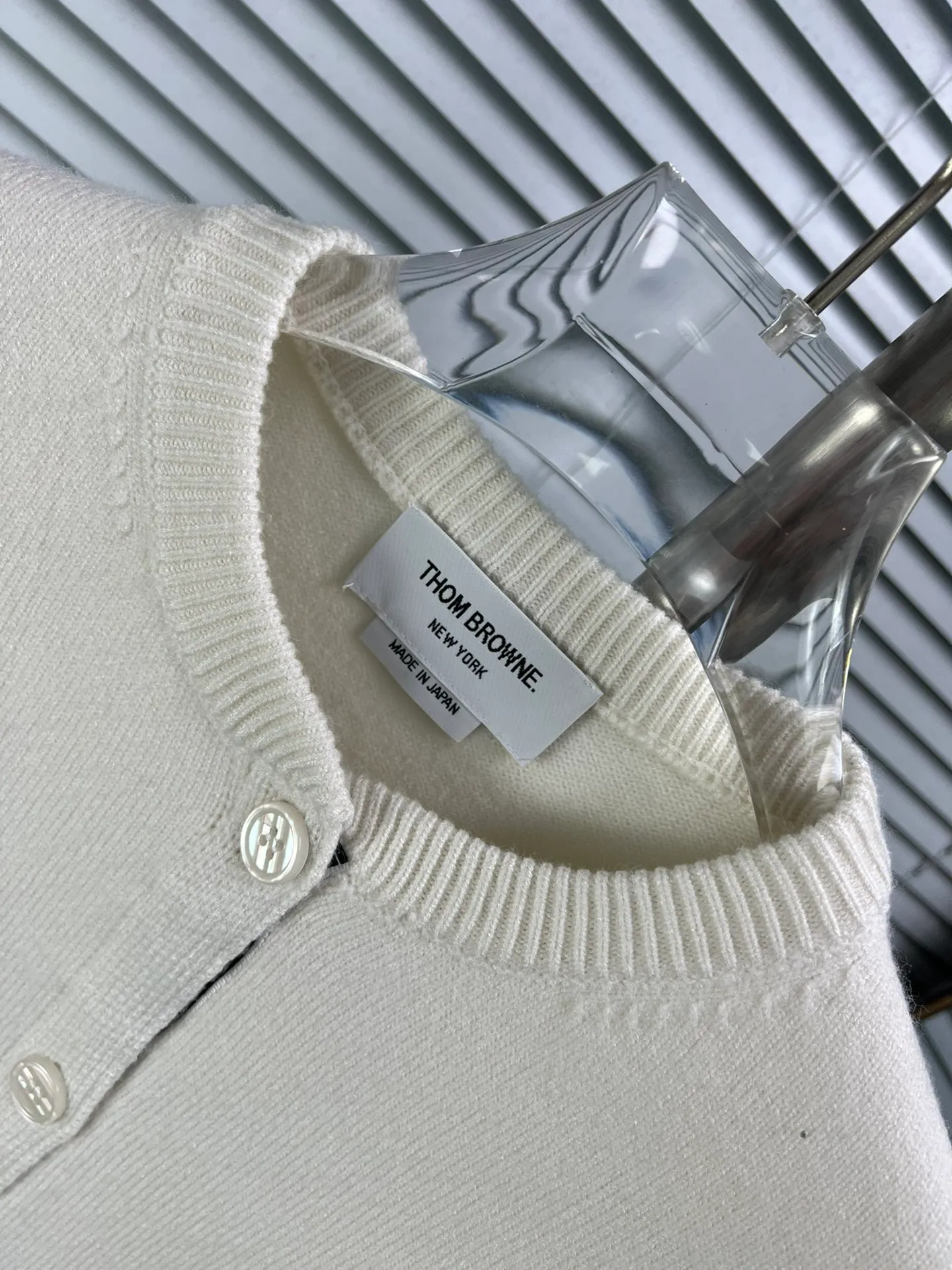THOM BROWNE🇳🇱 ， ；Classic ， ； ， ； ， Quality ； ， - ** ：** - ** ：** - ** : **Navy Blue Gray White - **Sizes: **0.1.2.（S.M.L）